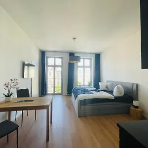 Innenstadt Refugium In Ruhiger Wasserlage+balkon Apartment Leipzig