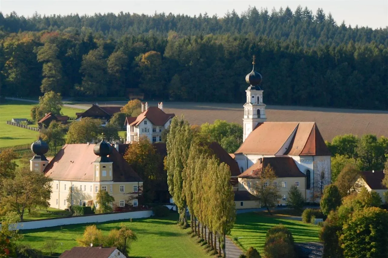 Apartment Klosterhof St. Salvator Bad Griesbach im Rottal Deutschland